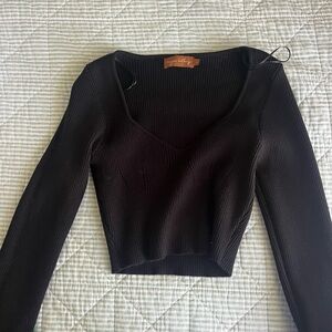 Elegant Black Ribbed Crop Top